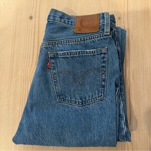 Levi's 501 Straight Blue Jeans